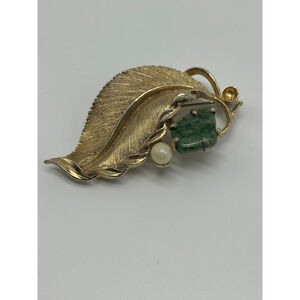 Vintage Lisner Brooch Faux Jade Pearl Leaf Gold Tone